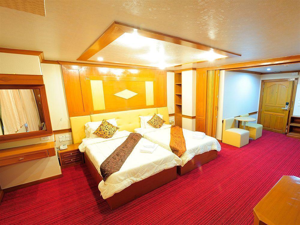 Oyo 796 Paradise Sukhumvit Hotel Bangkok Exteriör bild