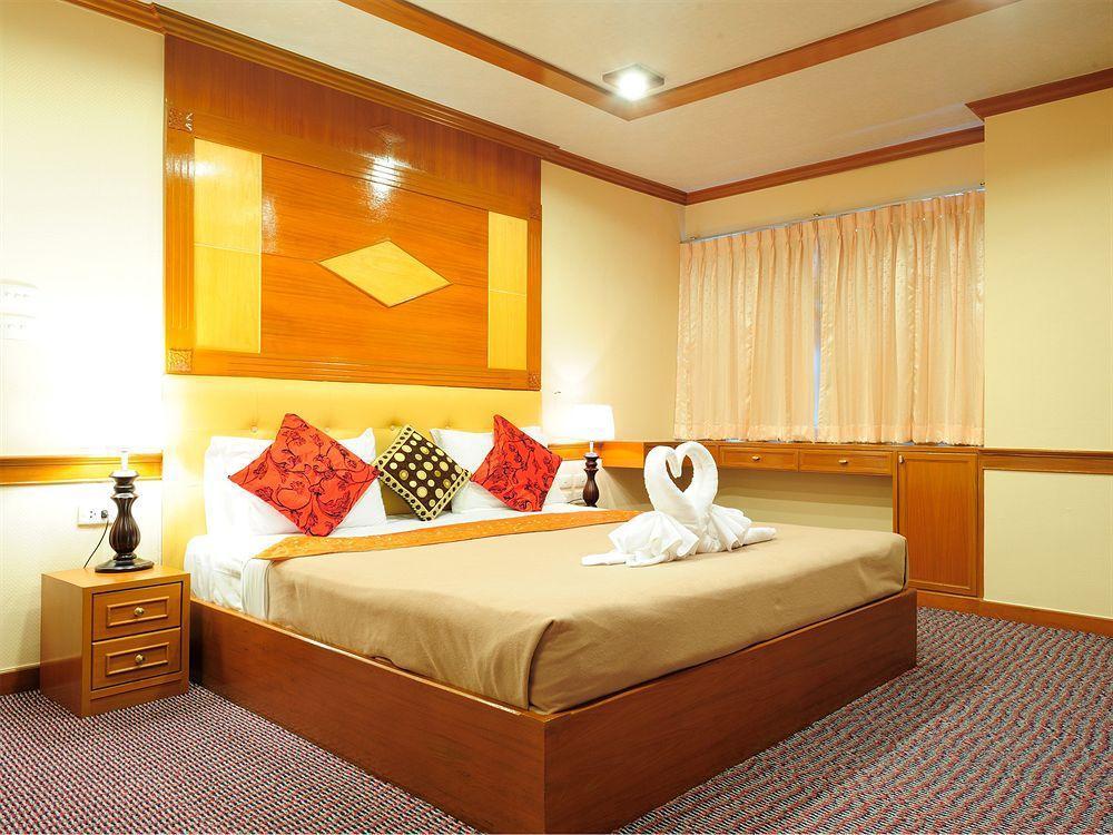 Oyo 796 Paradise Sukhumvit Hotel Bangkok Exteriör bild