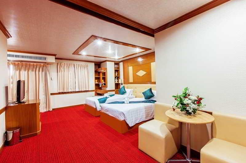 Oyo 796 Paradise Sukhumvit Hotel Bangkok Exteriör bild