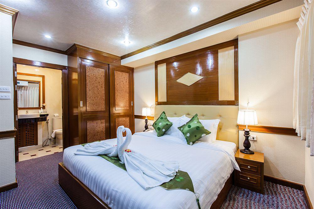 Oyo 796 Paradise Sukhumvit Hotel Bangkok Exteriör bild