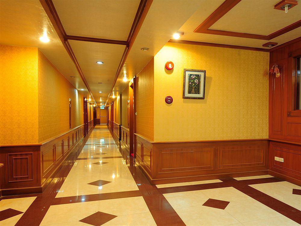 Oyo 796 Paradise Sukhumvit Hotel Bangkok Exteriör bild