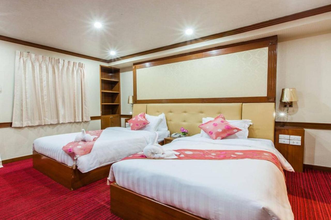 Oyo 796 Paradise Sukhumvit Hotel Bangkok Exteriör bild