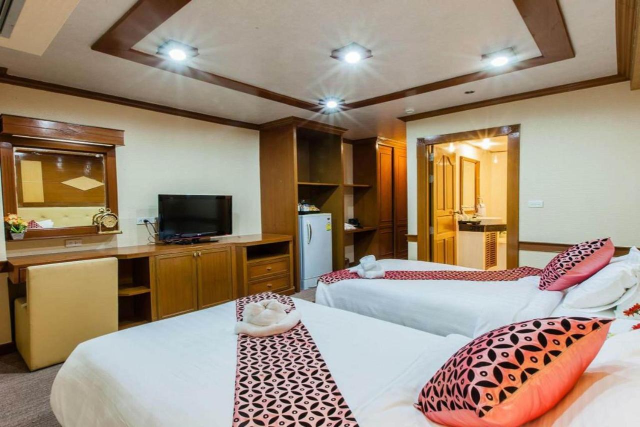 Oyo 796 Paradise Sukhumvit Hotel Bangkok Exteriör bild