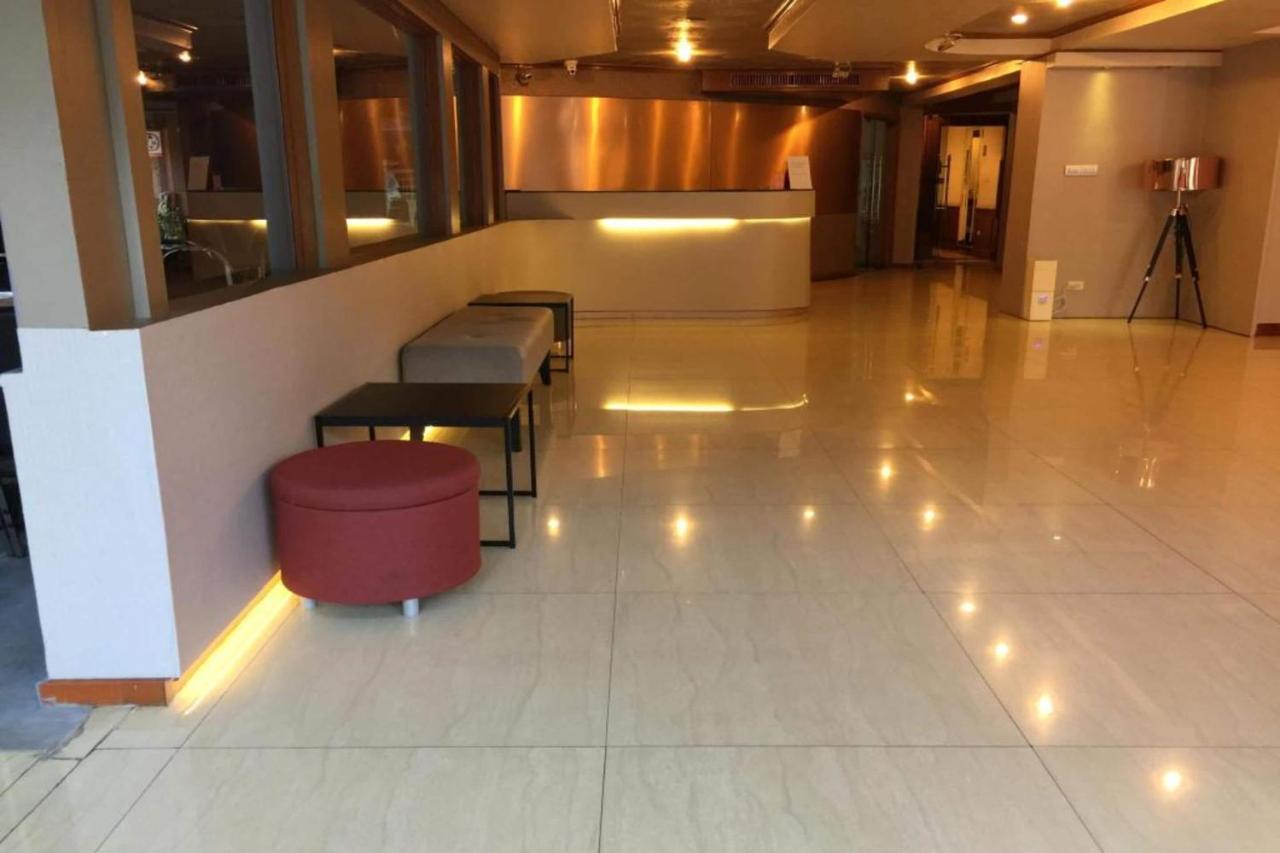 Oyo 796 Paradise Sukhumvit Hotel Bangkok Exteriör bild